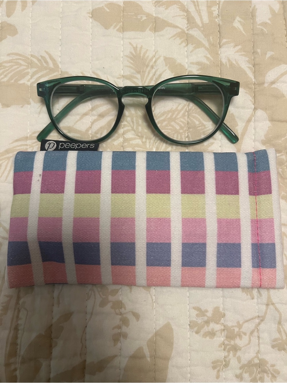 Peepers Green Round Reading Glasses (2.50) with Striped Sleeve